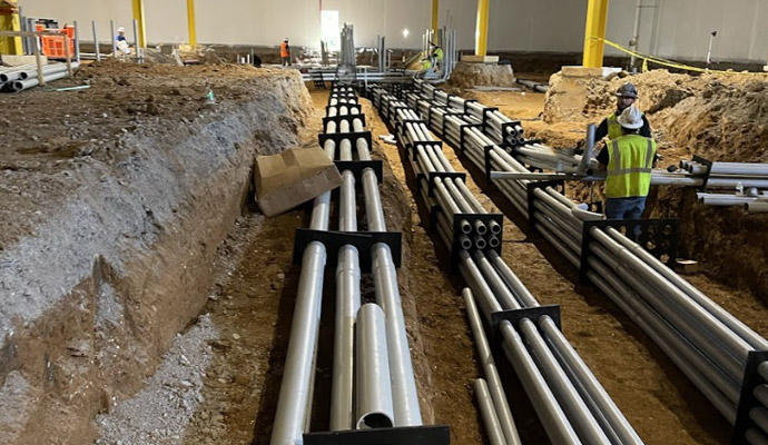 Specialized circular bore spacer with rollers